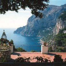 Delightful daytrip to Capri with a medium budget